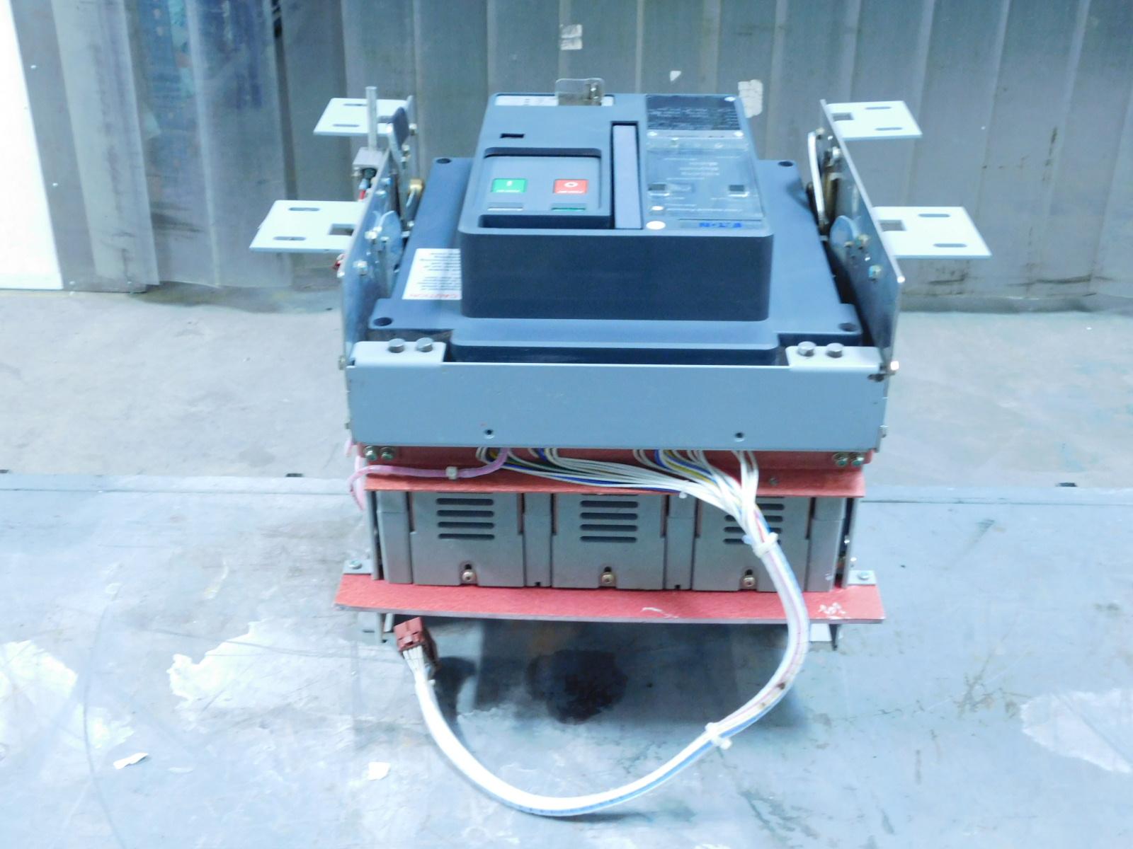 Eaton CM52 Network Protector 2000 AMP 216Y/125 Volts 3 Phase eBay